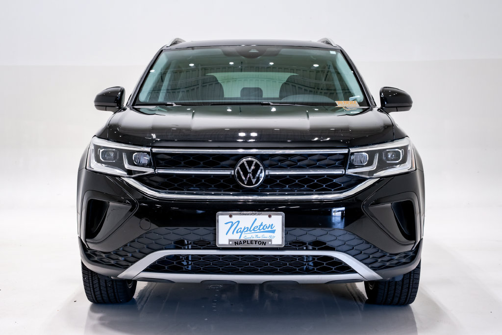Used 2024 Volkswagen Taos SEL AWD/4WD image 7