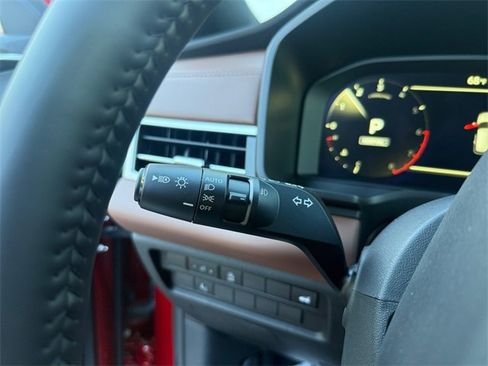 New 2026 Mitsubishi Outlander SEL image 14