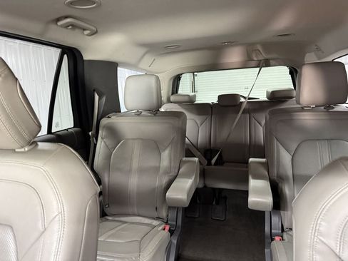 Used 2019 Ford Expedition Limited image 22