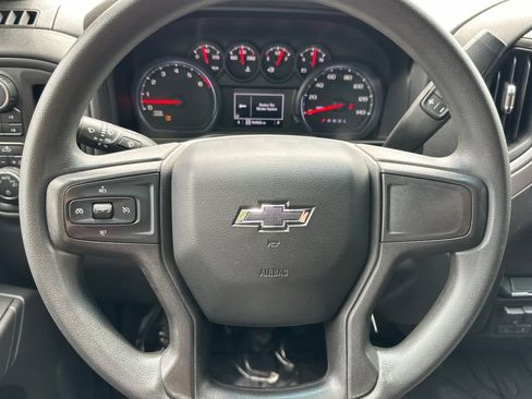 Used 2019 Chevrolet Silverado 1500 Custom Trail Boss w/ Custom Convenience Package AWD/4WD image 21