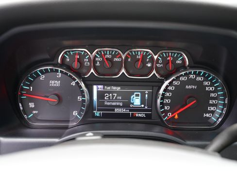 Used 2018 Chevrolet Silverado 1500 LT w/ LT Eassist Package AWD/4WD image 19