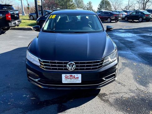 Used 2018 Volkswagen Passat 2.0T S FWD image 15