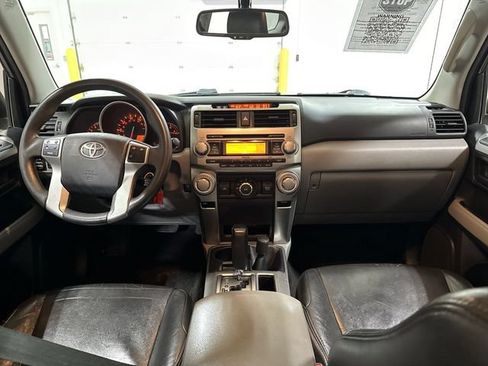 Used 2010 Toyota 4Runner SR5 AWD/4WD image 10