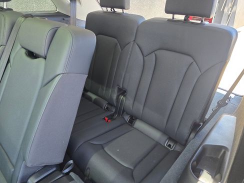 Used 2021 Audi Q7 3.0T Premium Plus image 30