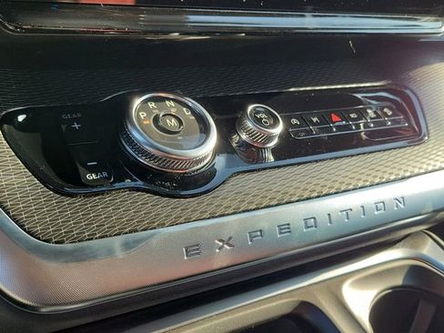 New 2026 Ford Expedition Platinum w/ Stealth Appearance Package image 11