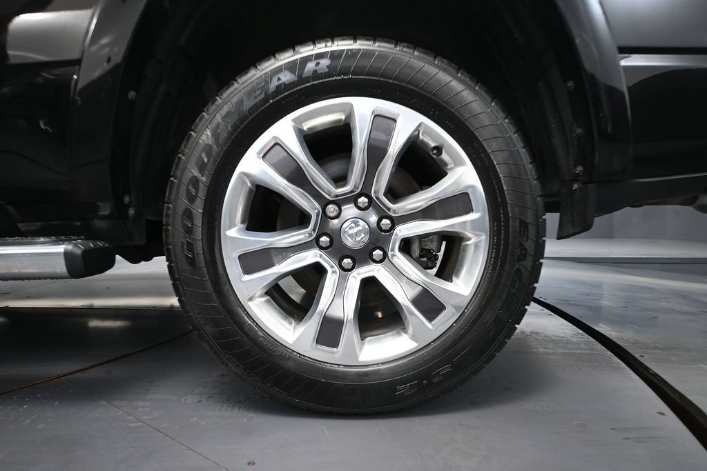 Used 2022 RAM 1500 Limited w/ Body-Colour Bumper Group AWD/4WD image 10
