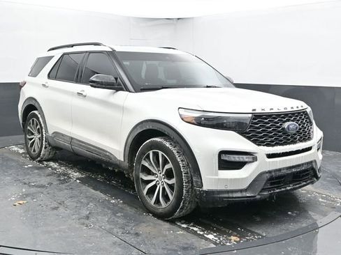 Used 2021 Ford Explorer ST w/ Premium Technology Package image 2