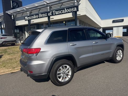 Used 2017 Jeep Grand Cherokee Laredo w/ Quick Order Package 2BE image 6