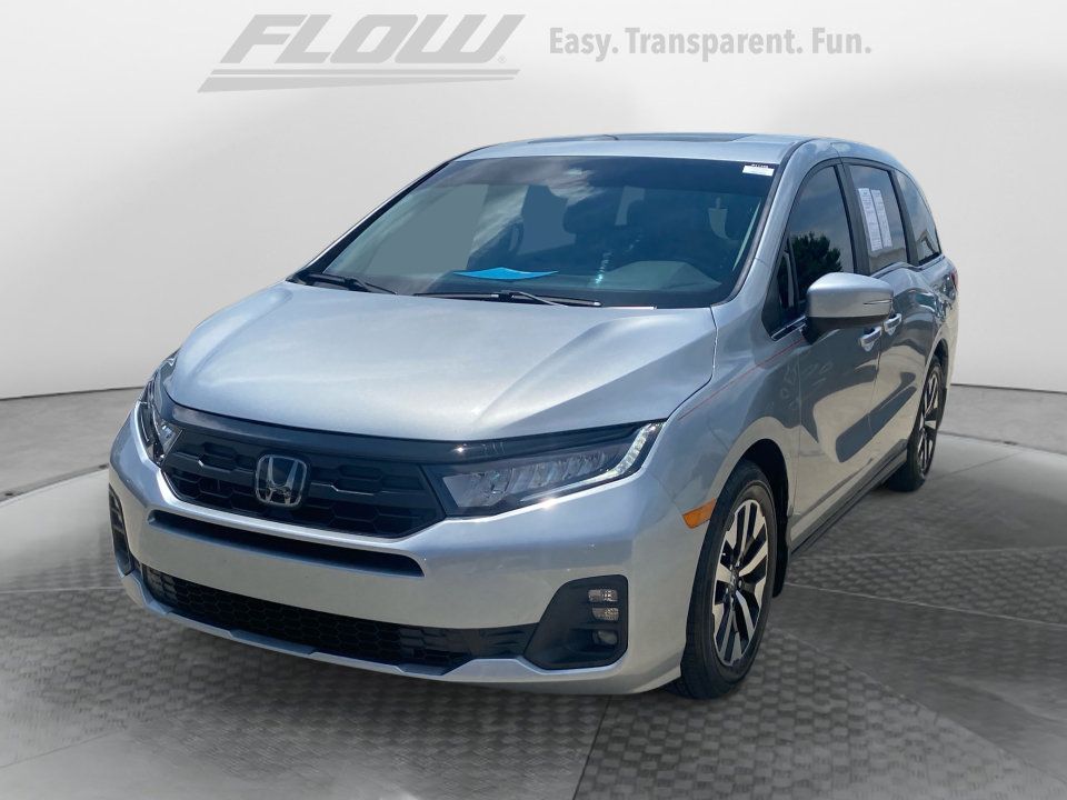 Certified 2026 Honda Odyssey EX-L image 4