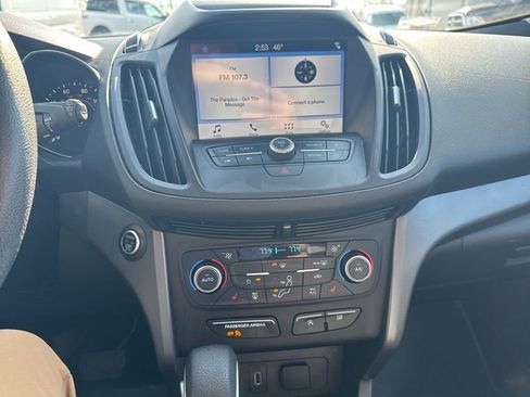 Used 2019 Ford Escape SE image 18
