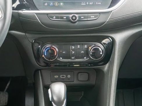 Used 2021 Buick Encore GX Preferred w/ Cold Weather Comfort Package AWD/4WD image 16