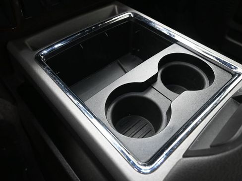 Used 2013 Ford F250 Lariat w/ Chrome Pkg image 31