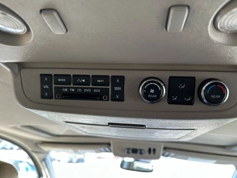 Used 2012 Nissan Armada Platinum image 28