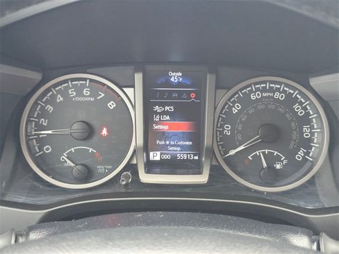 Used 2019 Toyota Tacoma SR5 image 31