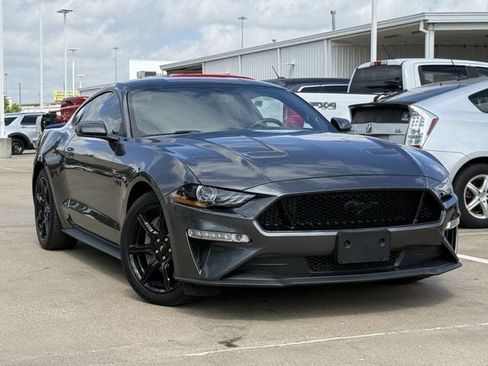 Used 2019 Ford Mustang GT Premium w/ Black Accent Package RWD image 2