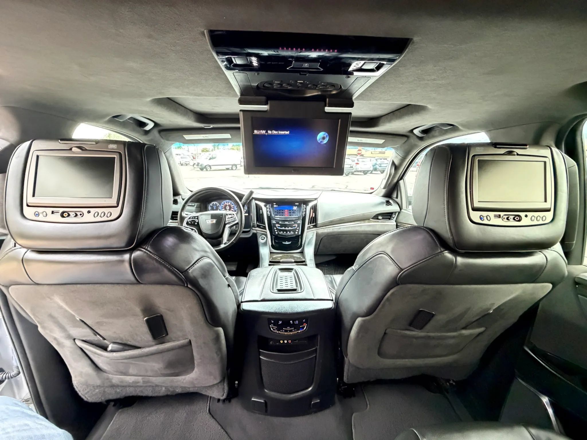 Used 2015 Cadillac Escalade Platinum AWD/4WD image 23
