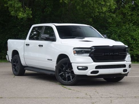 Used 2023 RAM 1500 Laramie AWD/4WD image 1