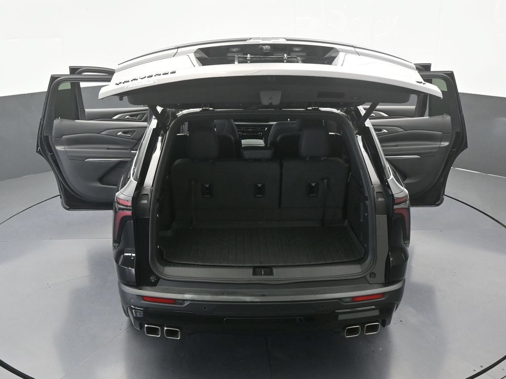 Used 2024 Chevrolet Traverse LT w/ Midnight/Sport Edition FWD image 75