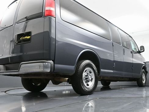 Used 2017 Chevrolet Express 3500 LT w/ LT Preferred Equipment Group image 50