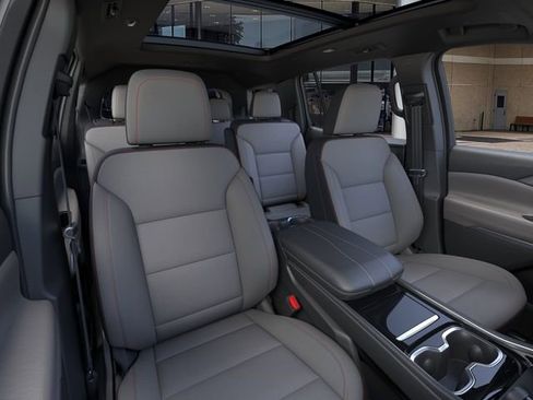 New 2026 Chevrolet Traverse LT w/ Enhanced Driving Package FWD image 16