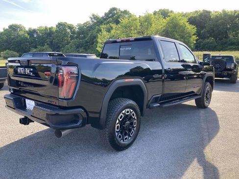 New 2026 GMC Sierra 3500 AT4 w/ LPO, Black Badging Package AWD/4WD image 4