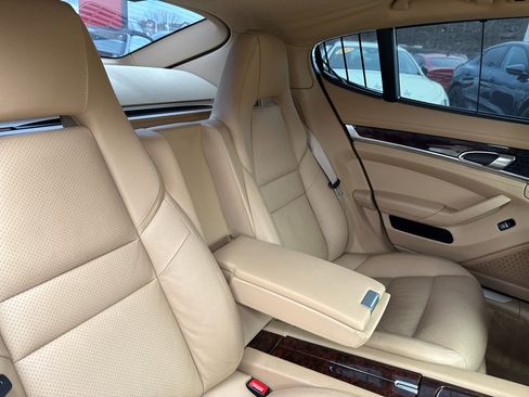 Used 2012 Porsche Panamera S image 34
