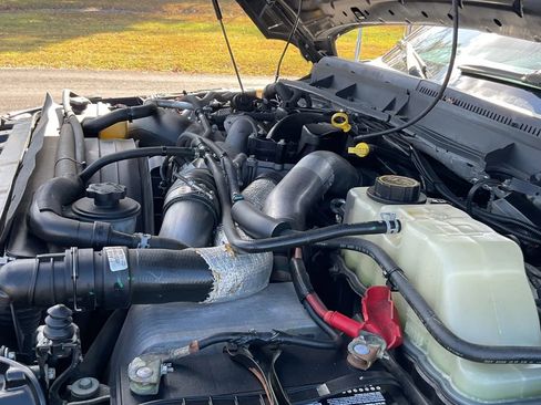 Used 2016 Ford F250 Platinum w/ FX4 Off-Road Package image 14