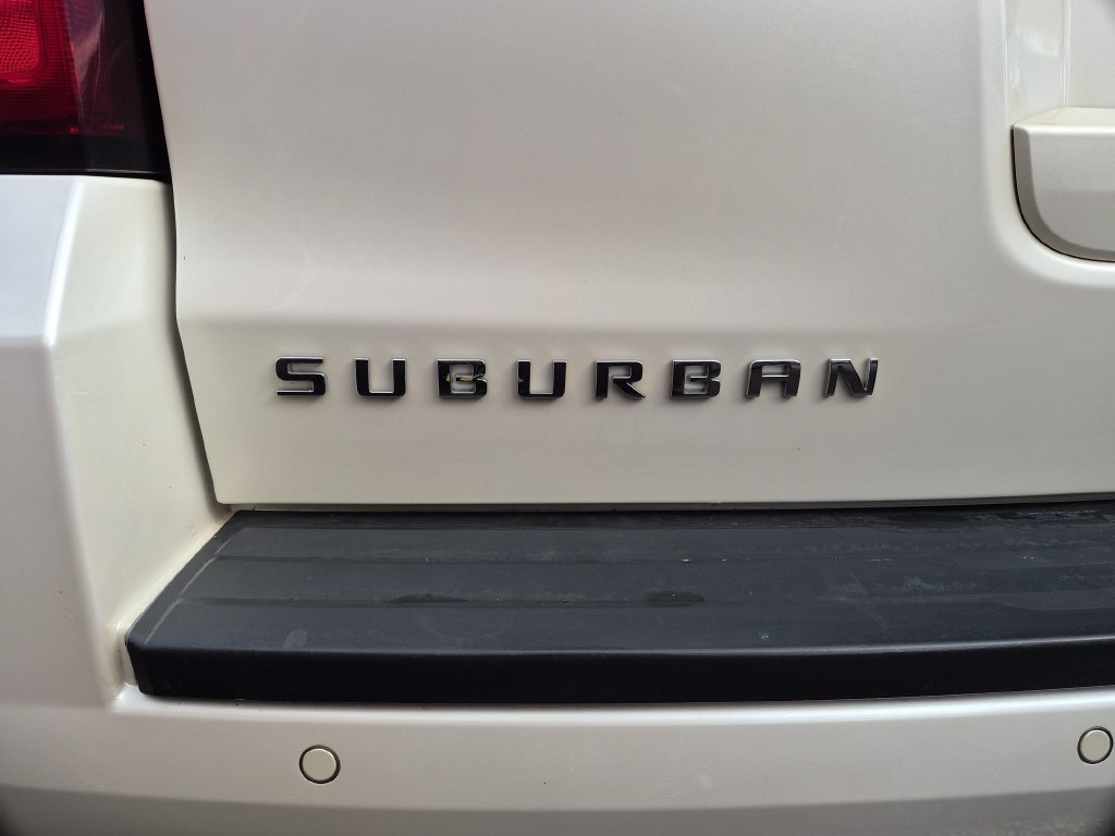 Used 2015 Chevrolet Suburban LT AWD/4WD image 34