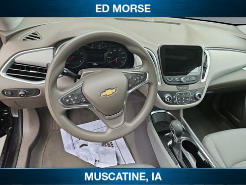 Used 2023 Chevrolet Malibu LT FWD image 14