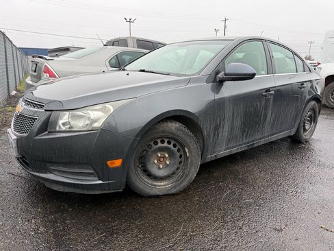 Used 2013 Chevrolet Cruze LT image 1