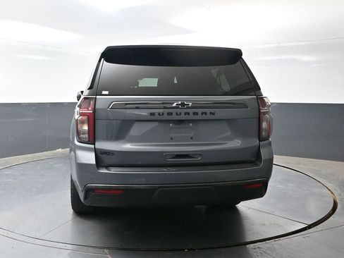 Used 2022 Chevrolet Suburban Z71 w/ Z71 Off-Road Package AWD/4WD image 13