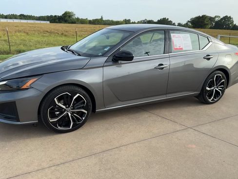 Used 2026 Nissan Altima 2.5 SR FWD image 4