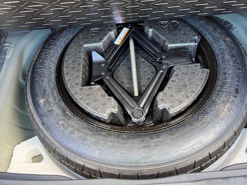 Used 2023 Toyota RAV4 LE image 19