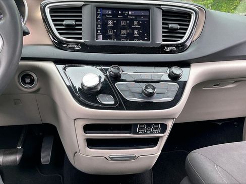 Certified 2023 Chrysler Voyager LX FWD image 20