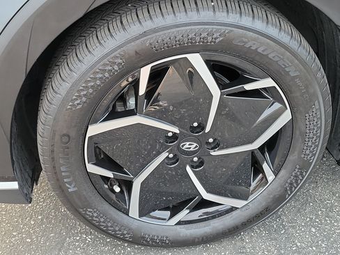 Certified 2024 Hyundai Ioniq 5 SEL RWD image 9