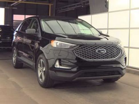 Used 2024 Ford Edge SEL w/ Convenience Package AWD/4WD image 4