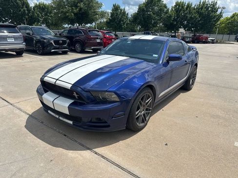 Used 2013 Ford Mustang Coupe RWD image 1