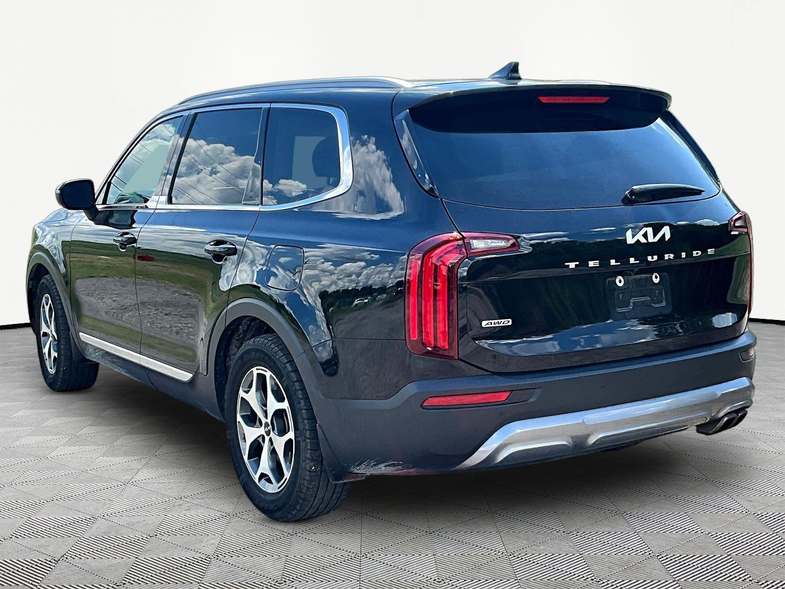 Used 2022 Kia Telluride EX AWD/4WD image 4