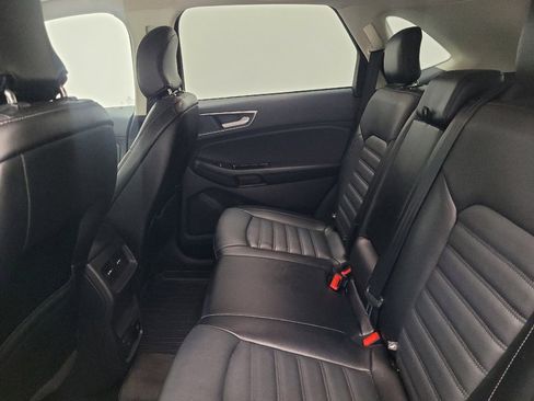 Used 2018 Ford Edge SEL w/ Equipment Group 201A AWD/4WD image 18