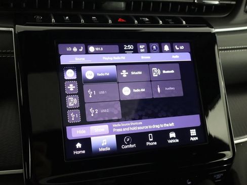 Used 2025 Jeep Grand Cherokee Altitude RWD image 32