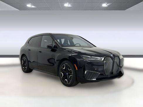 Used 2024 BMW iX M60 AWD/4WD image 6