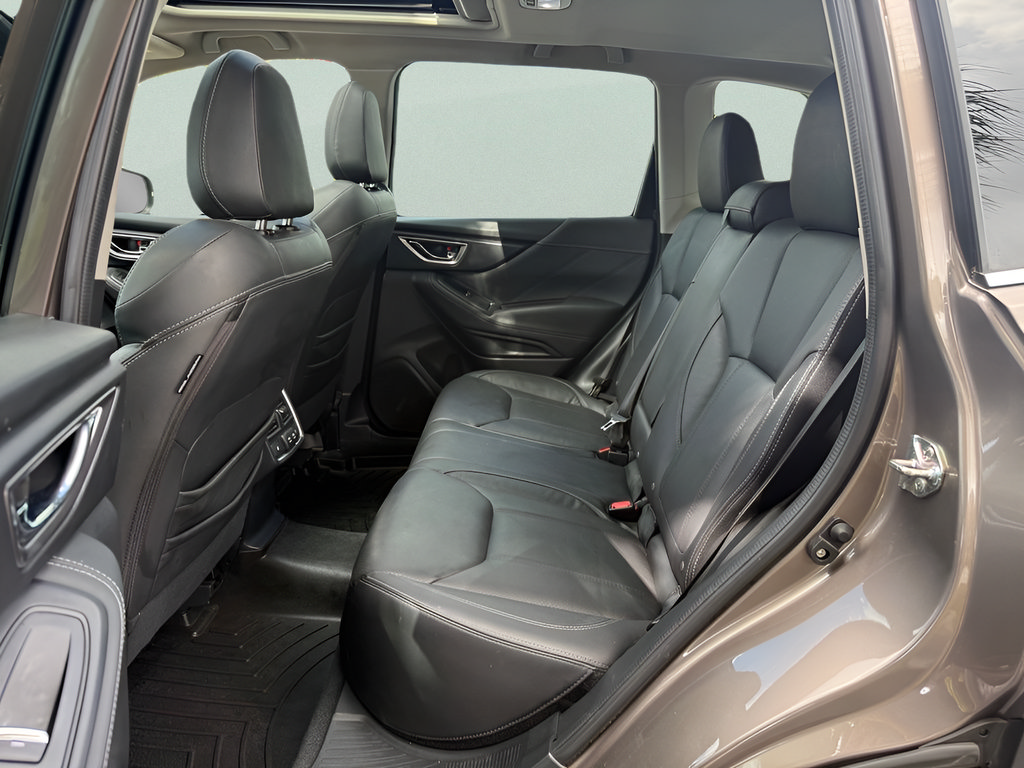 Used 2023 Subaru Forester Touring AWD/4WD image 10