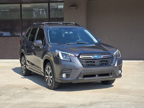 Certified 2023 Subaru Forester Limited image 1