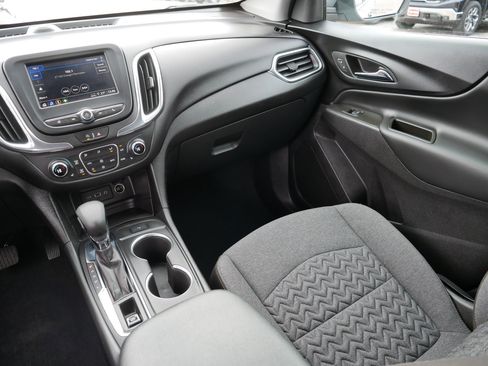 Used 2024 Chevrolet Equinox LT image 11