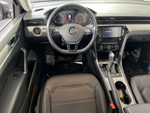 Used 2020 Volkswagen Passat 2.0T SE w/ Sunroof Package image 22