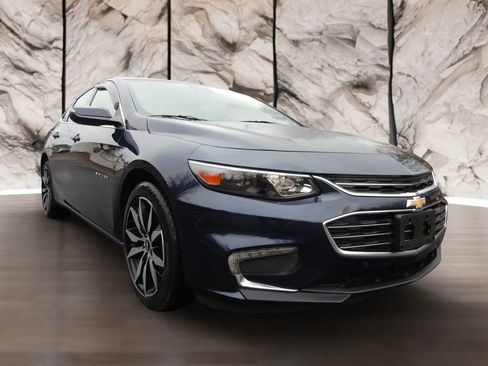 Used 2016 Chevrolet Malibu LT image 3
