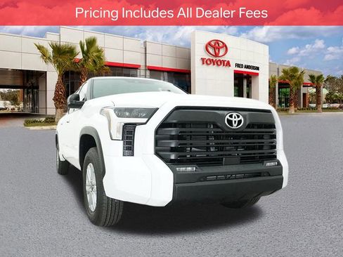 Used 2025 Toyota Tundra SR5 AWD/4WD image 31