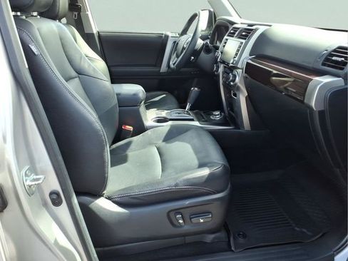 Used 2022 Toyota 4Runner Limited AWD/4WD image 24
