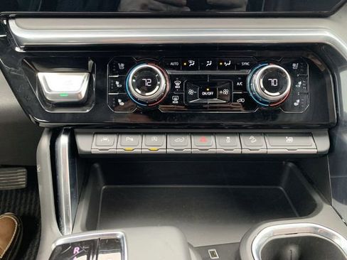 Used 2023 GMC Sierra 1500 Denali Ultimate image 17