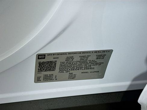 New 2026 Chevrolet Equinox ACTIV w/ Convenience Package III AWD/4WD image 36